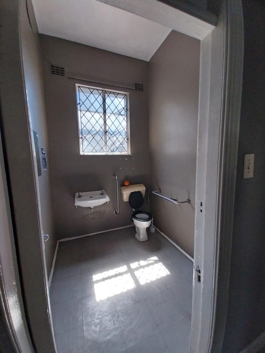  Bedroom Property for Sale in Southernwood Eastern Cape